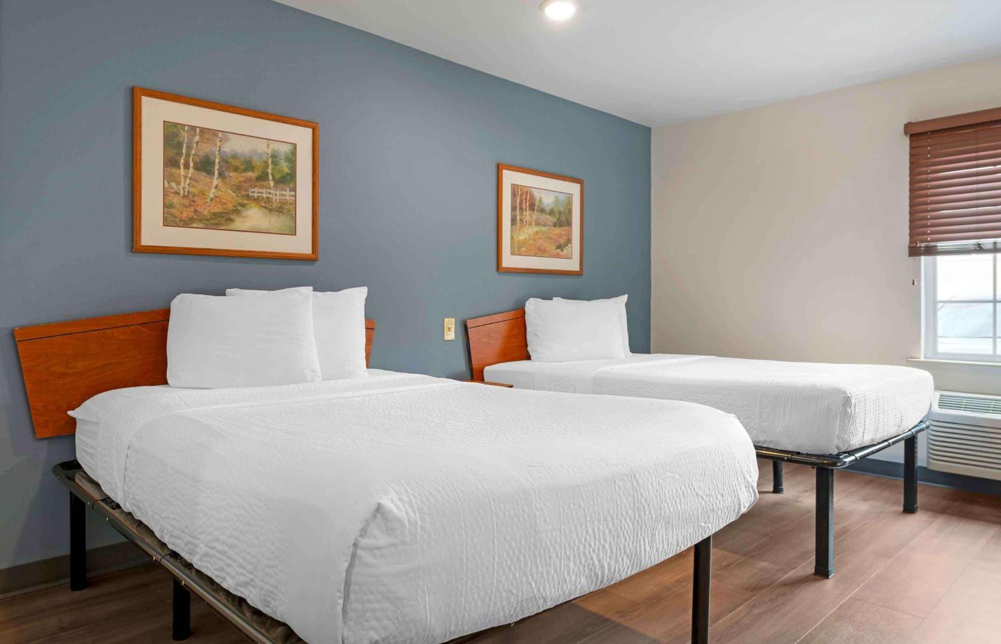 Extended Stay America Select Suites - Cincinnati - Шарънвил Екстериор снимка