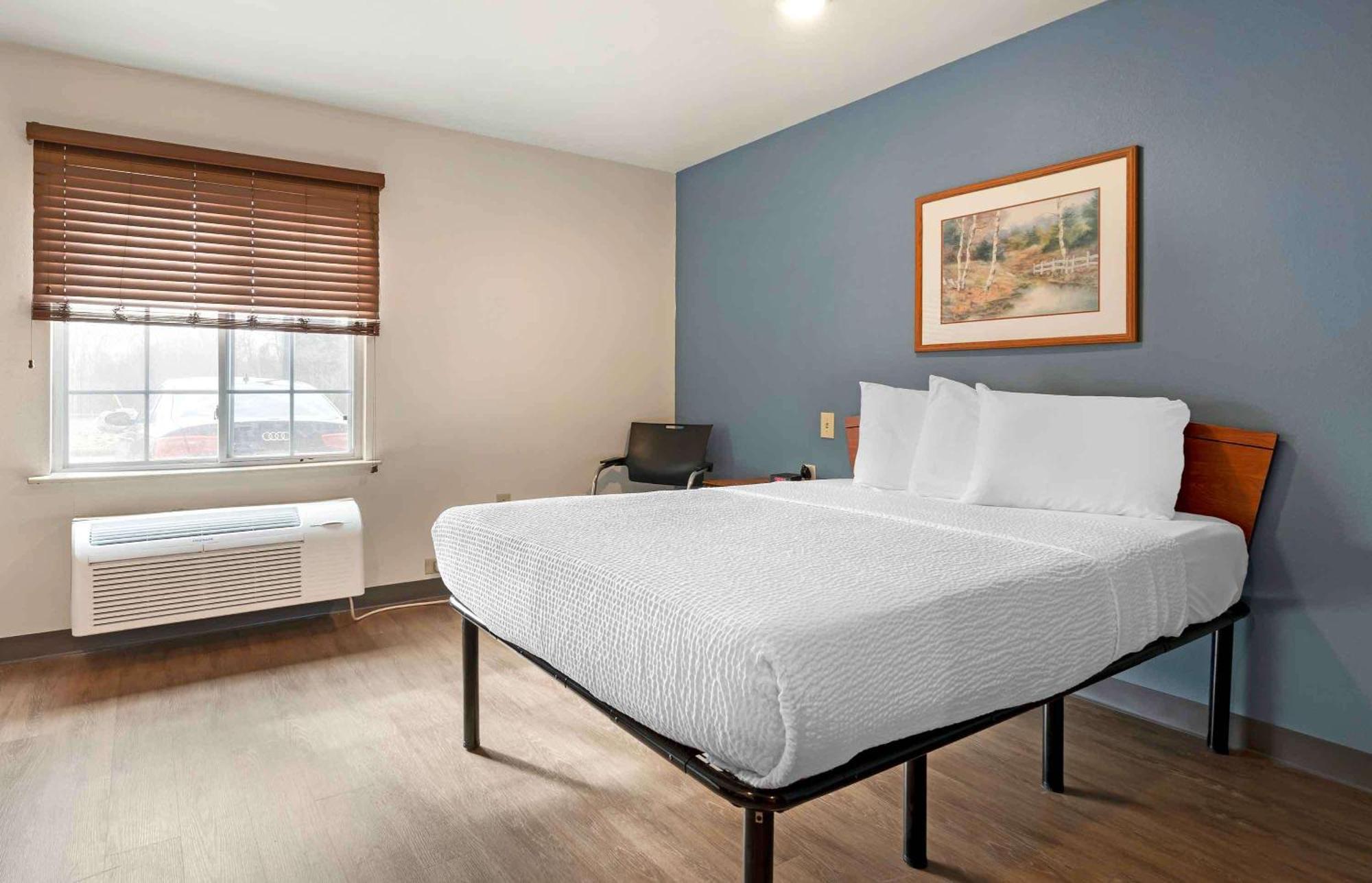 Extended Stay America Select Suites - Cincinnati - Шарънвил Екстериор снимка